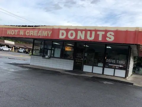 Hot & Creamy Donuts in Sherman, TX