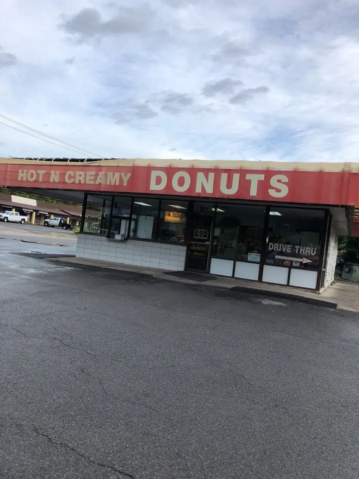 Hot & Creamy Donuts in Sherman, TX