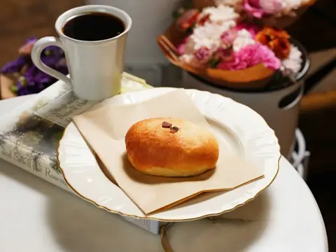 Leila Bakery & Cafe