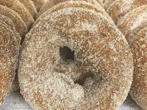 Benny's Bakery