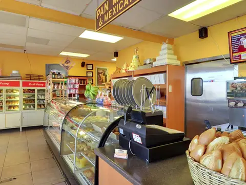 Su Pan Bakery in San Marcos, CA