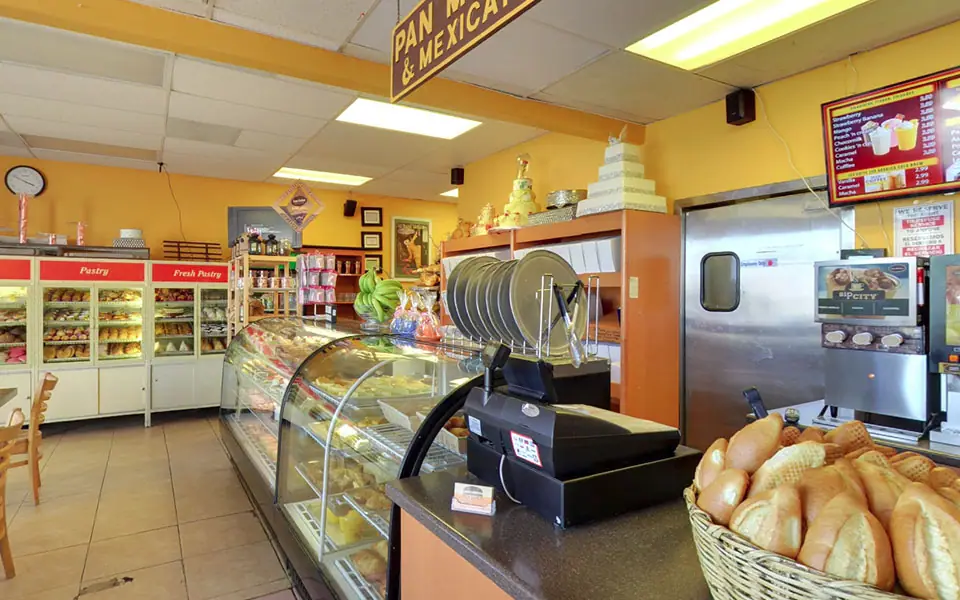 Su Pan Bakery in San Marcos, CA
