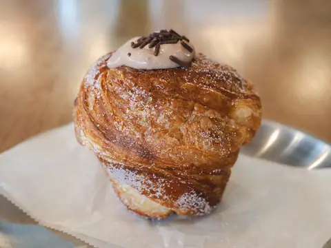Cruffin & Tea in Jacksonville, FL