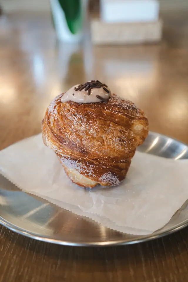 Cruffin & Tea in Jacksonville, FL