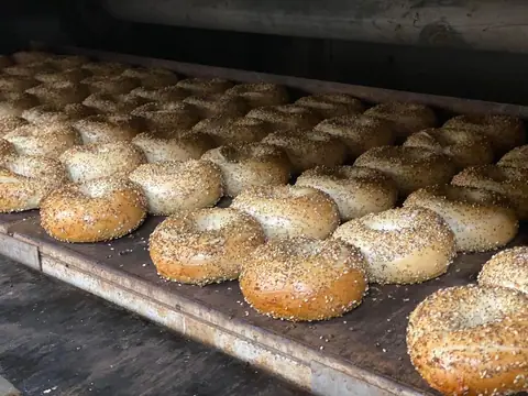 Victoria's Bagel Bistro