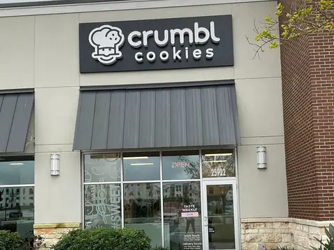Crumbl Cookies in Lutz, FL