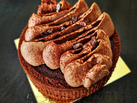 Sweet Demi Lune Bakery & Cafe