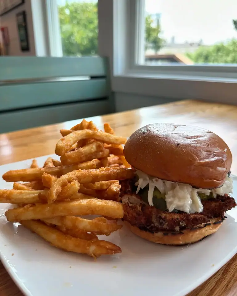 RACHEL’S Restaurant & Bakery in Ocean Beach, NY