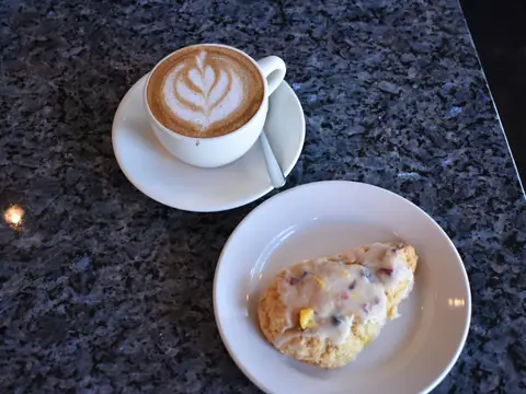 Dulce Vegan Bakery & Cafe