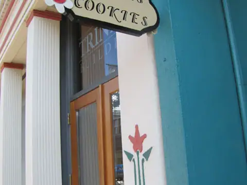 Rookies Cookies in New Albany, IN
