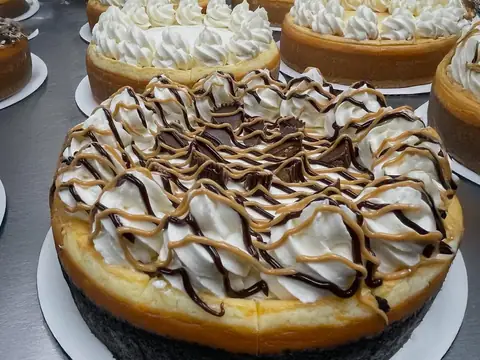 Yhanne's House of Cheesecakes in Clayton, NJ