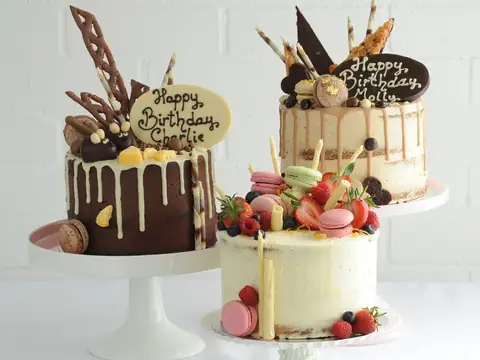 Damas Bakery in Farmington Hills, MI