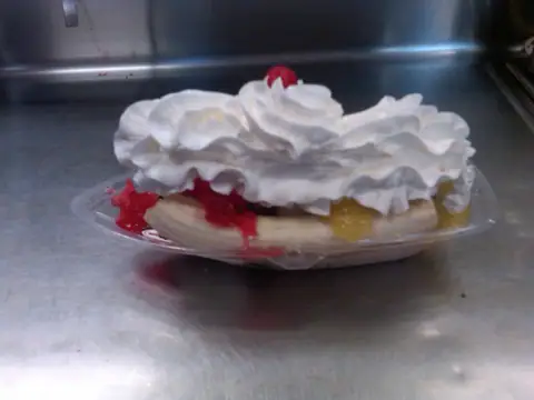 Del's Custard & Yogurt in Sewell, NJ