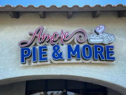 Amore Pie & More