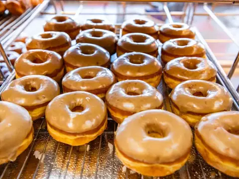 Lloyd's Donut Kitchen in Fremont, CA