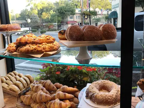 Martine's Fine Bake Shoppe in Tuckahoe, NY