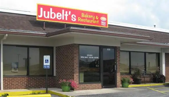 Jubelt's Bakery and Restaurant in Litchfield, IL