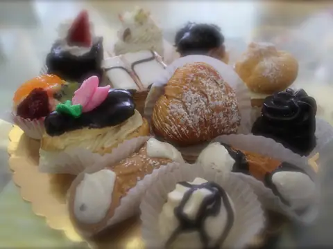 Varano Bakery in Bethel, CT