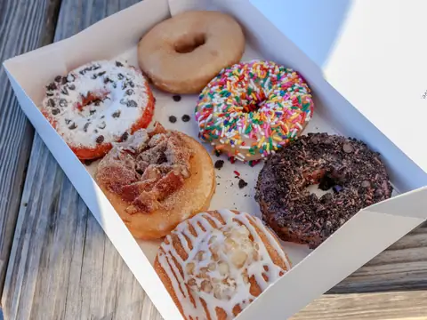 Daybreak Donuts in Surf City, NC