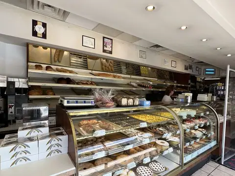 B&W Bakery in Hackensack, NJ