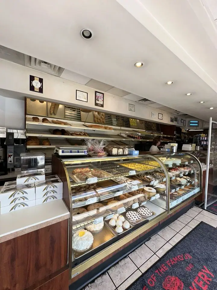 B&W Bakery in Hackensack, NJ