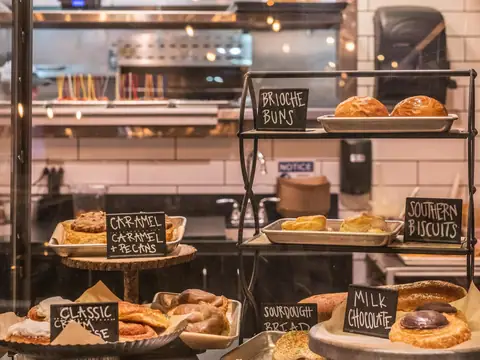 DV8 Kitchen