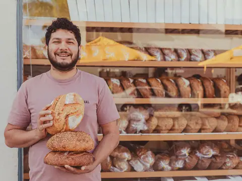 Gusto Bread