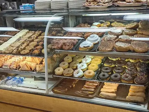 Baker's Bakery & Cafe in Custer, SD