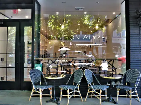 Maison Alyzee