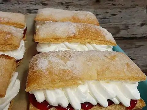 Apple Valley Bakery