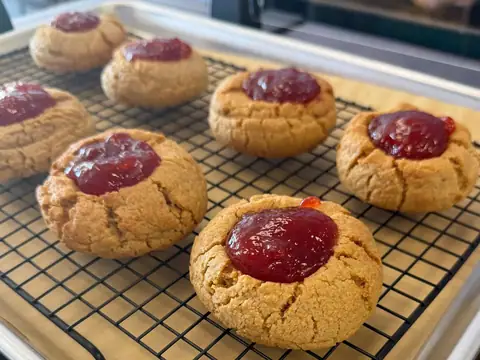 Bakery Kneads LLC