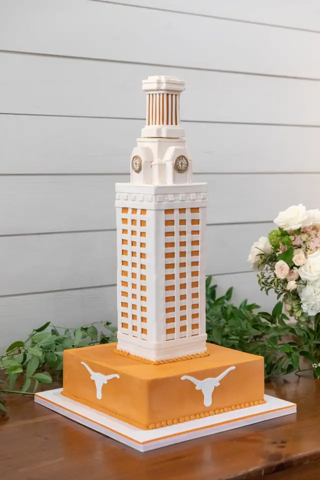 Panini Bakery & Cakes in Dallas, TX