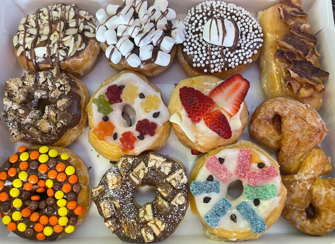 Big Apple Donuts and Cafe in Taylors, SC