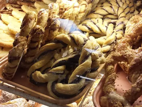 Heidelberg Pastry Shoppe