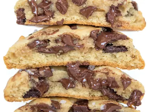 Curlytop Baker