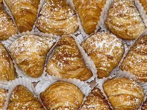 Giovanni's Bakery