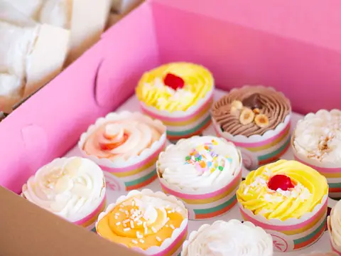 Borinken Cakes