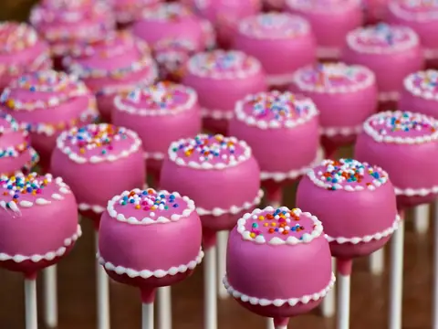 Hunny Do Cake Pops
