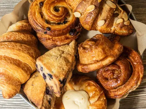 Layla's Bakery-Cafe