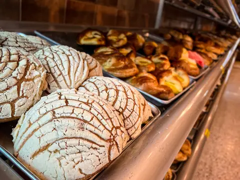 Casa Blanca Bakery - Chillum Rd
