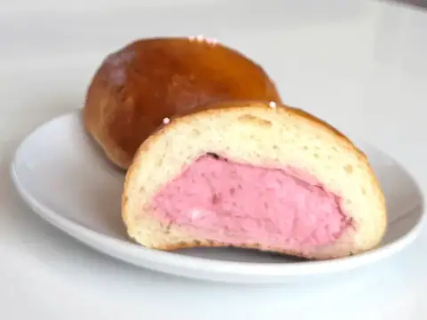 Suzu's Bakery in Champaign, IL