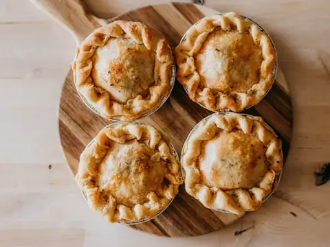 Birdie's Pie Shop - Hayden