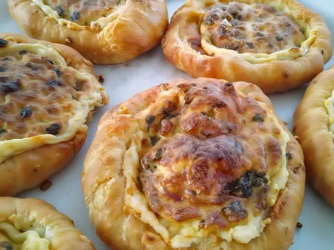 Far Breton Bakery
