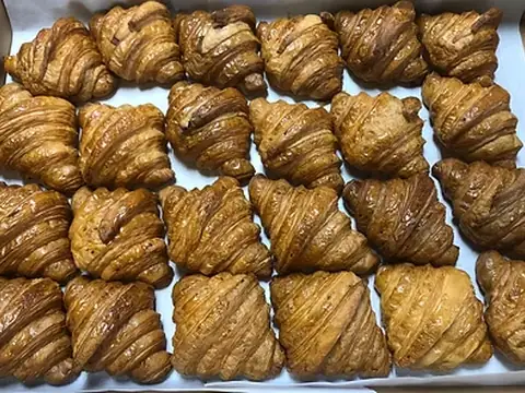 Sunflour Bakery and Cafe in Chicago, IL