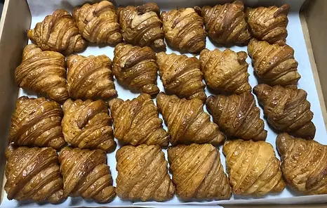 Sunflour Bakery and Cafe in Chicago, IL