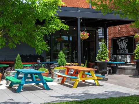 DV8 Kitchen in Lexington, KY