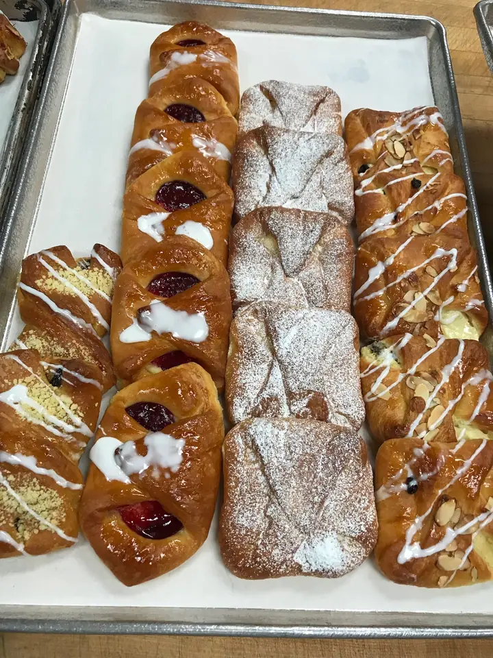 Heidelberg Pastry Shop in Laguna Hills, CA