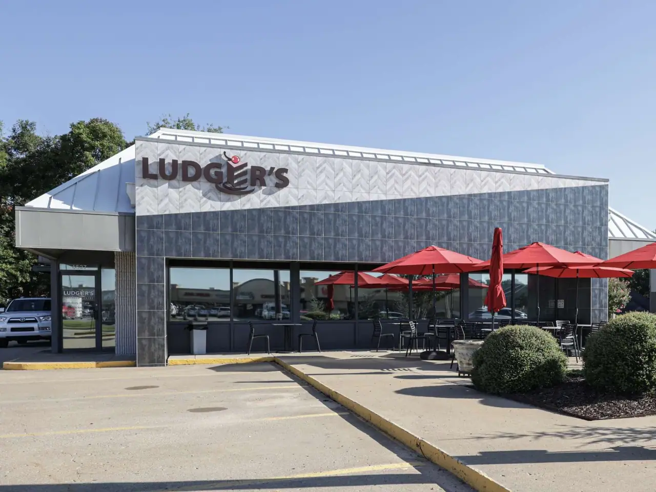 Ludger's Bavarian Cakery in Tulsa, OK