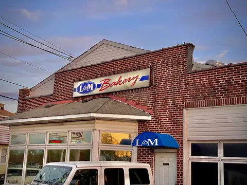 L & M Bakery in Delran Twp, NJ