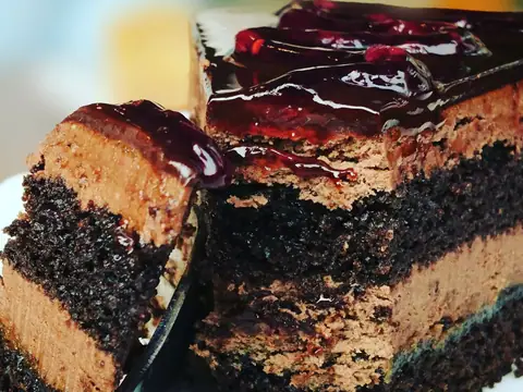 SugarCrazee Cakes and Treats